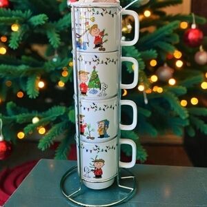 NEW Peanuts Charlie Brown Stackable Christmas Mug Set